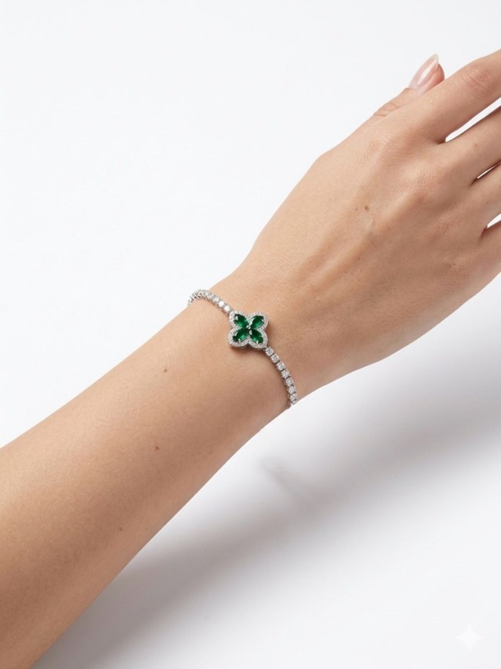 White Gold Emerald Clover Tennis Bracelet NEW with Box